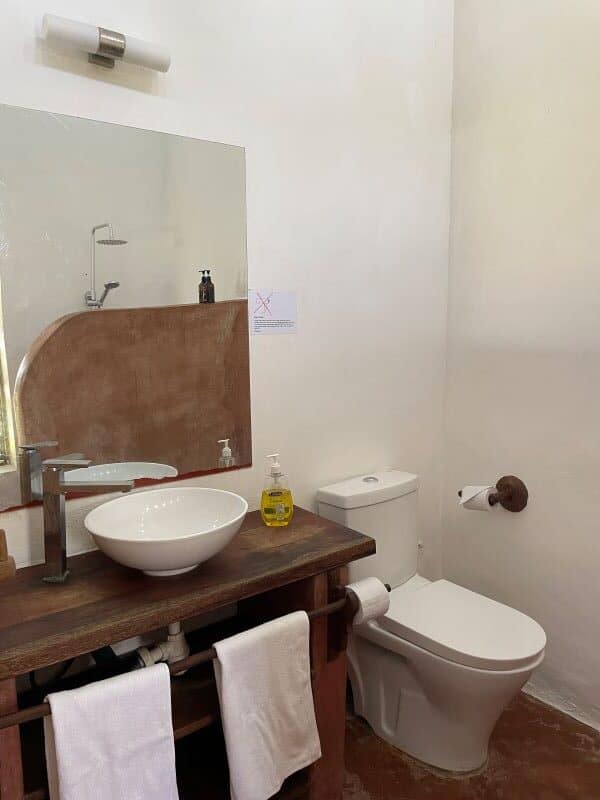 Main downstairs bathroom